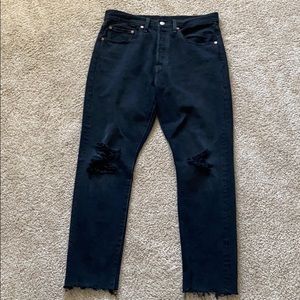 Smokey black Levi jeans